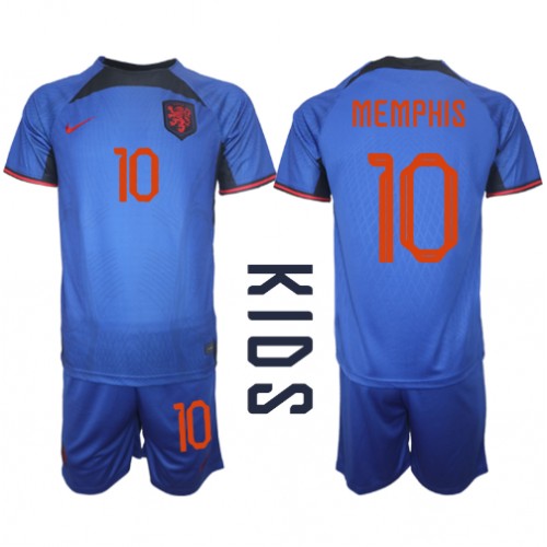 Otroški Nogometni dresi Nizozemska Memphis Depay #10 Gostujoči SP 2022 Kratek Rokav (+ Kratke hlače)